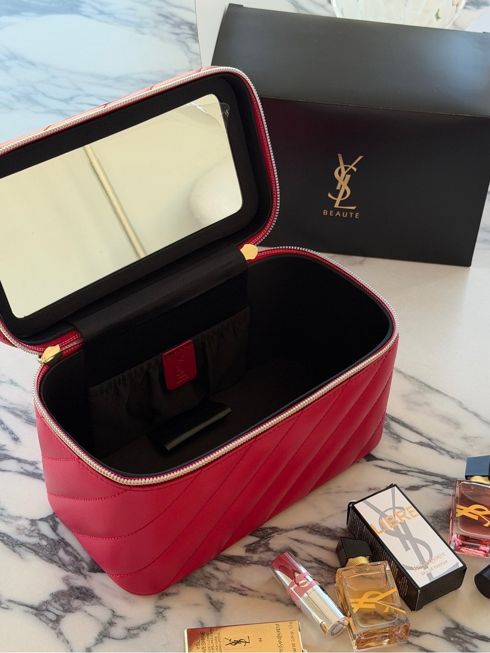 Yves Saint Laurent Beauty Red Quilted Leather Cosmetic Vanity Case - Picture 6 of 13